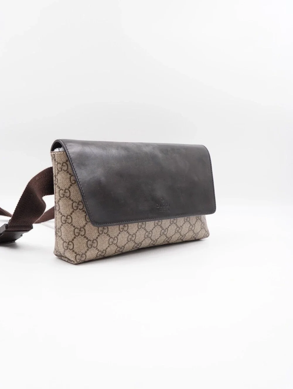 CM12 💗 Gucci Monogram Canvas Belt Bag